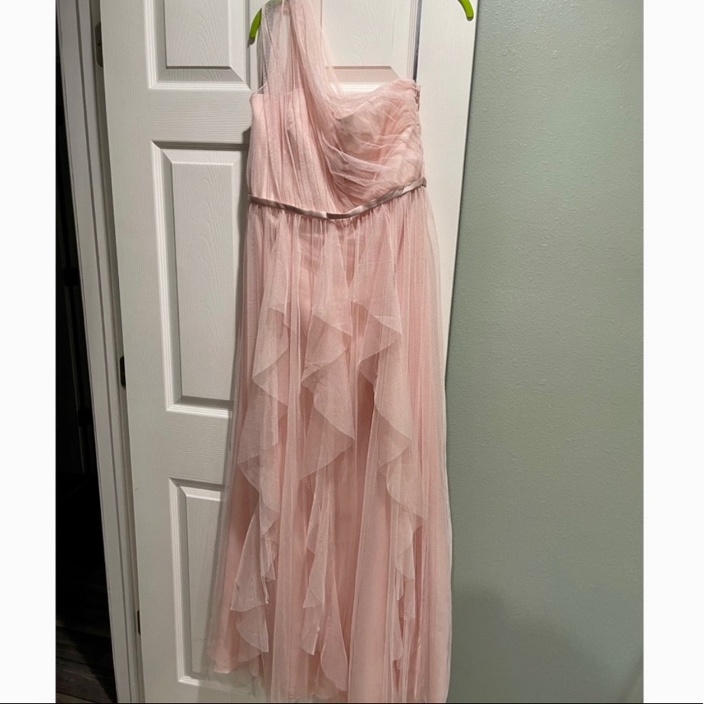 Vera wang blush dress. Size 14, worn once and then dry cleaned.